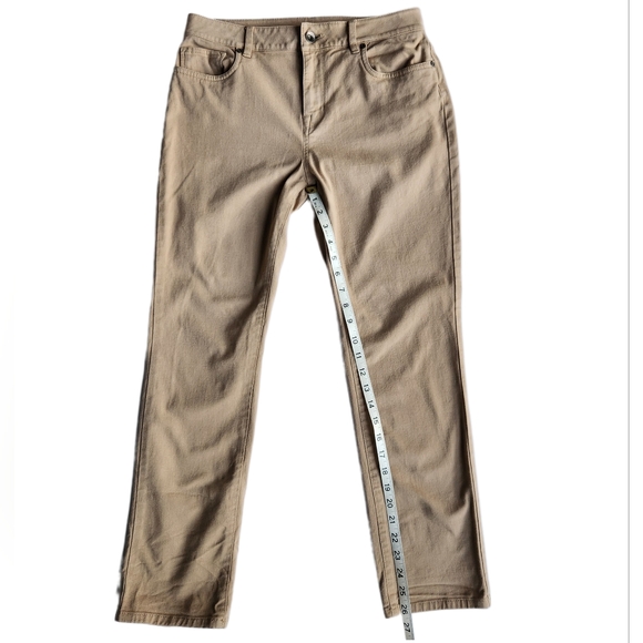 LL Bean Classic Fit Women's Tan Pants Size 8 Petite Item ID # 500883 - Picture 9 of 11